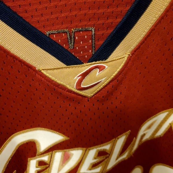 Cleveland Cavaliers Nike LeBron James #23 Burgundy Jersey - Picture 5 of 14